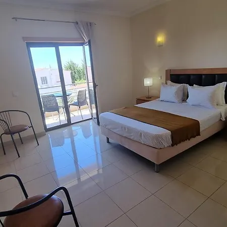 Quinta Do Pinheiro Premium By Sunny Deluxe דירה אולוס די אגווה